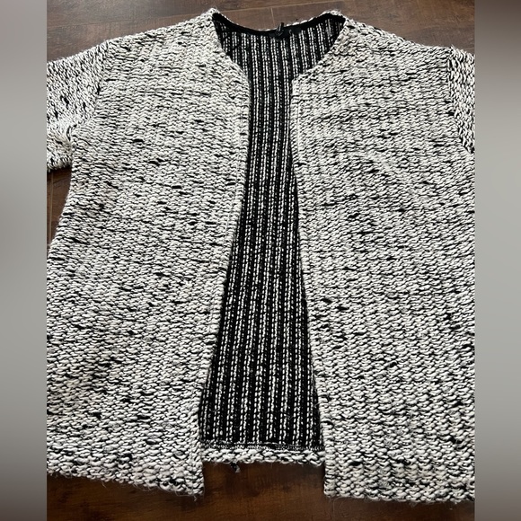 Forever 21 Knitted Cardigan - Picture 2 of 8